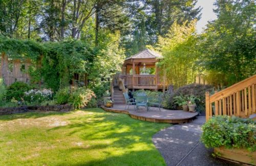 13600 170th St, Seattle, WA 98058-7040