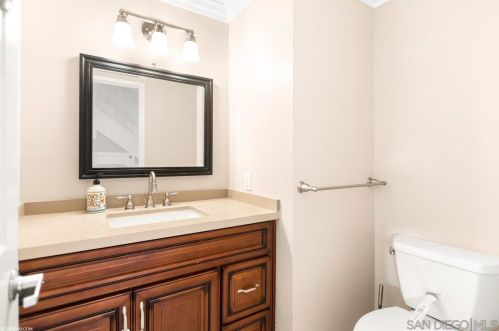 11122 Avenida Del Gato, San Diego CA 92126-1740 exterior