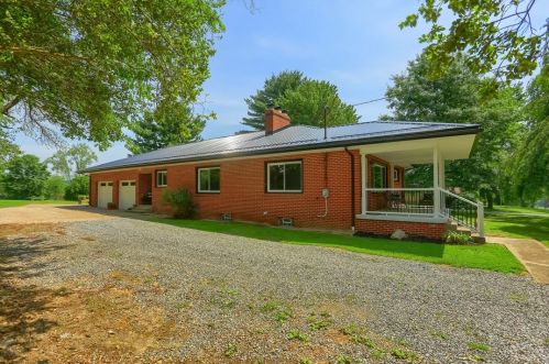 499 Harpers Ferry Rd, Beaver Falls PA  15010-6939 exterior