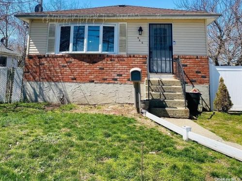 466 Bayview Ave, Amityville, NY 11701-2631
