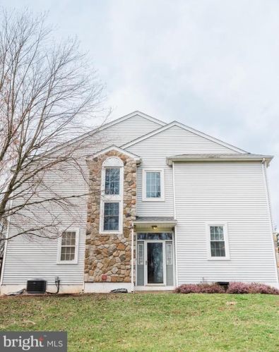115 Hemlock Dr, Collegeville PA  19426-2989 exterior