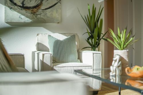 3350 Dorchester Dr, San Diego CA 92123-2641 exterior