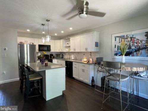 206 Sand Ct, Ephrata PA  17522-2646 exterior