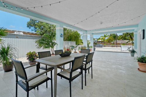 949 Plantation Rd, Key Largo FL  33037-3026 exterior