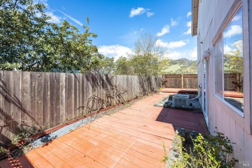 1401 Snowy Cloud Way, Santa Rosa CA  95409-4373 exterior