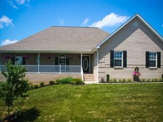 3029 Champions Dr, Maryville, TN 37801-8664