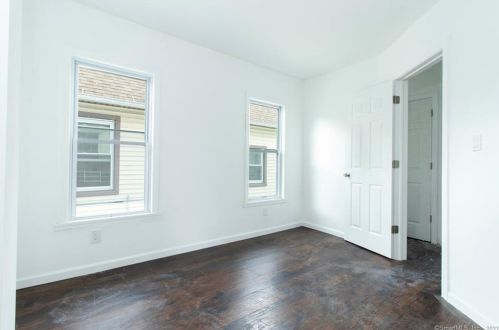 125 Denver Ave, Bridgeport CT  06605-1903 exterior