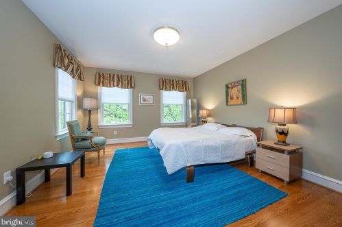 315 Blackburn Dr, Berwyn PA  19312-2801 exterior