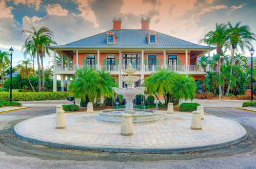 413 Islebay Dr, Ruskin FL  33572-3332 exterior