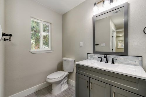 11303 Butler Rd, Grass Valley CA  95945-6918 exterior