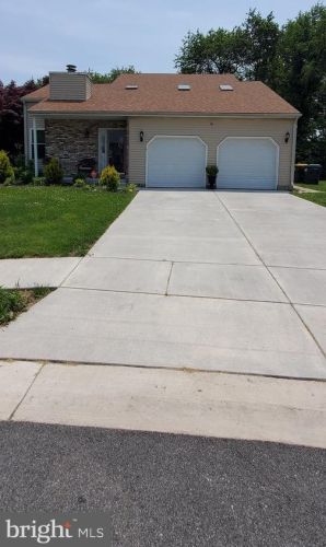 34 Quindome Dr, New Castle, DE 19720-5164