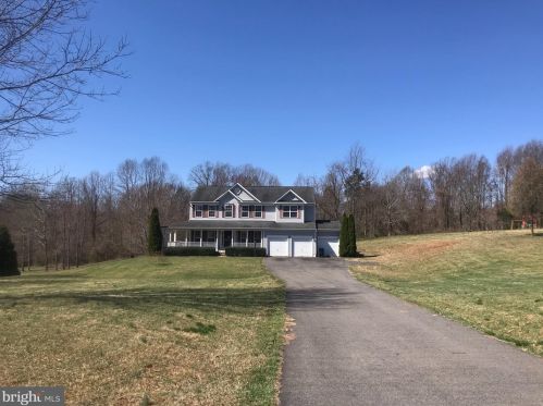 5070 Ridgeview Ct, Jeffersonton, VA 22724-2175
