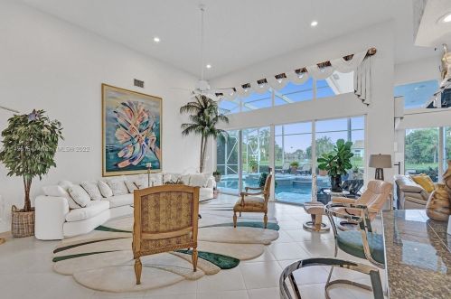 11646 Privado Way, Boynton Beach FL  33437-1924 exterior