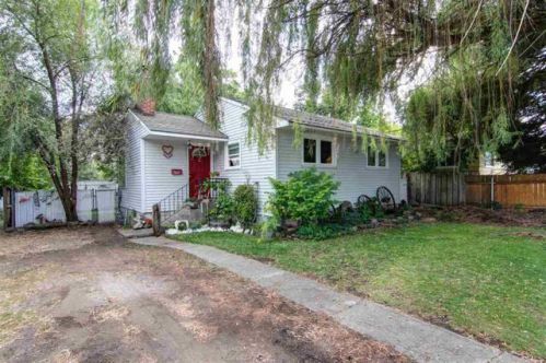 4008 Fairview Ave, Spokane, WA 99217-7051