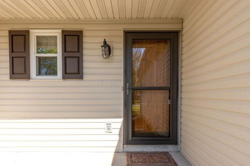 138 Cavalcade Ln, Pataskala, OH 43062-9544
