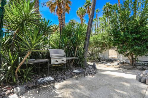 71345 Halgar Rd, Rancho Mirage CA  92270-4227 exterior