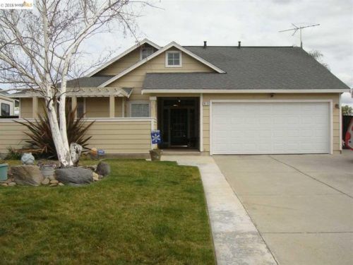 912 Almaden Cir, Oakley, CA 94561-3005