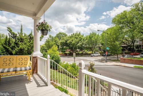 1354 D St, Washington, DC 20003-2303