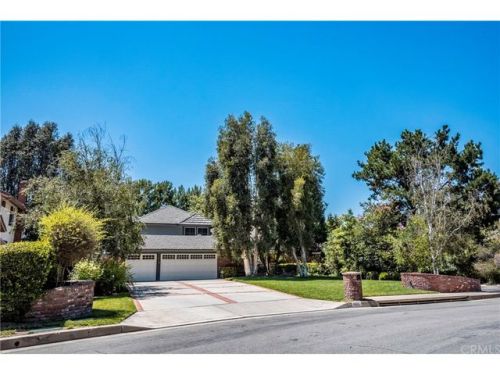 6695 Canyon Hills Rd, Anaheim, CA 92807-4201