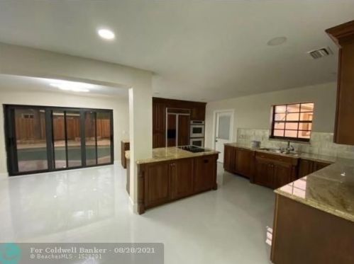 6451 3 St, Hollywood FL  33023-1217 exterior