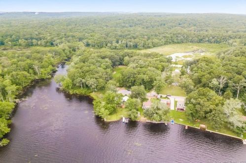 7 Lk Shr Dr, Exeter CT 06249-1934 exterior