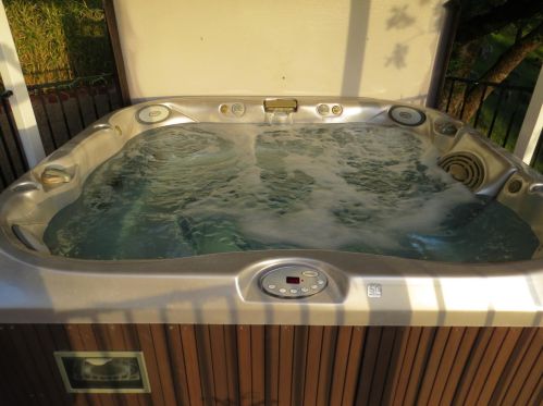 18883 Hummingbird Dr, Lake Wildwood CA  95946-9694 exterior