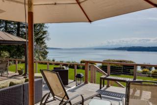 36227 Hood Canal Dr, Hansville, WA 98340-9798