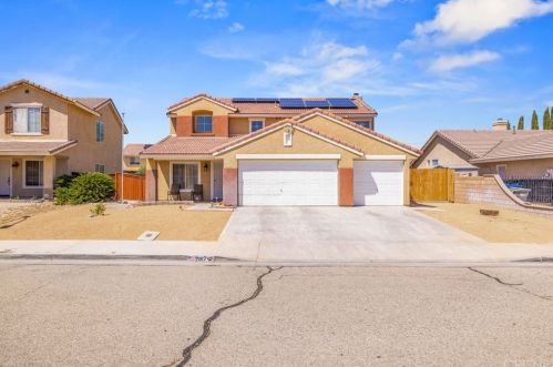 2817 Norberry St, Lancaster, CA 93536-1419