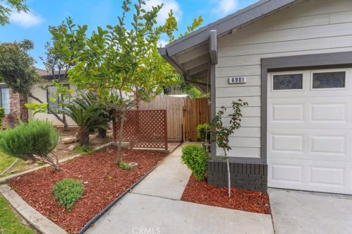 6901 Rolling Ridge Dr, Bakersfield, CA 93306-7546