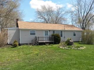 1830 Alliance Rd, Deerfield, OH 44411-9710
