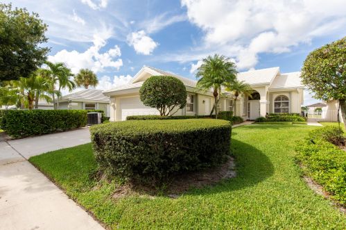 1555 Bear Island Dr, West Palm Beach, FL 33409-2017