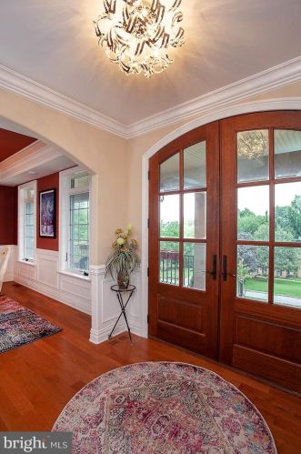 2368 Forest Hills Dr, Harrisburg, PA 17112-1088