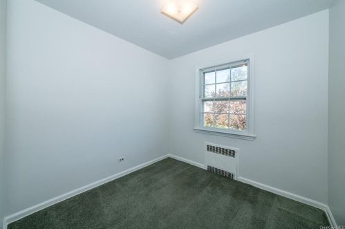 353 Hussey Rd, Mount Vernon NY  10552-2305 exterior