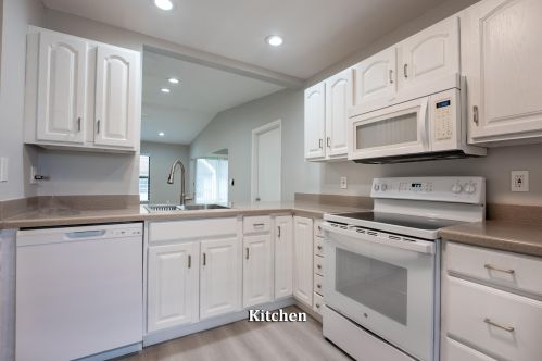 5459 Laurel Oak St, Delray Beach, FL 33484-5542