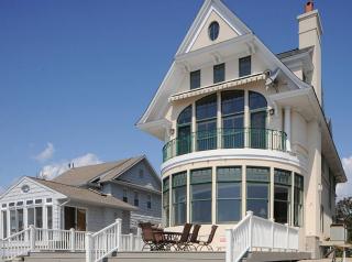 34 Bayshore Dr, Milford, CT 06460-7307