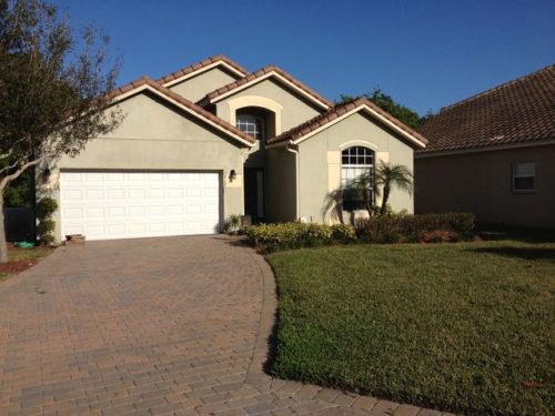 4157 Fitzroy Reef Dr, Mims, FL 32754-2217