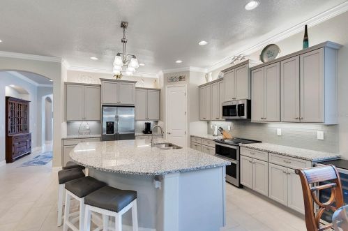 1017 Stoney Creek Dr, Lakeland FL  33811-2329 exterior