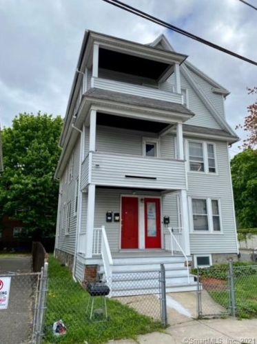 288 Olive St, Bridgeport, CT 06604-3020