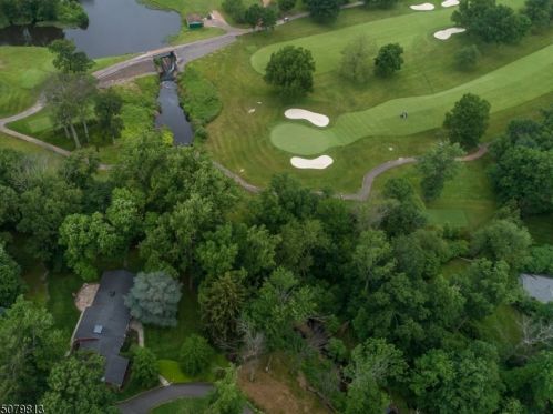 2031 Raritan Rd, Scotch Plains NJ  07076-4711 exterior