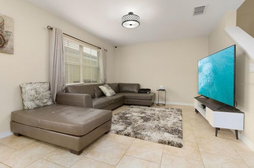 2917 Puerta Del Sol Blvd, Kissimmee FL  34744-4100 exterior