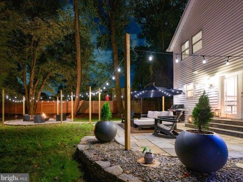 7003 Hickory Hill Rd, Falls Church VA  22042-3903 exterior