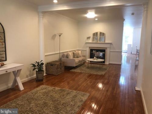 141 Meadow View Ln, Lansdale PA  19446-5929 exterior