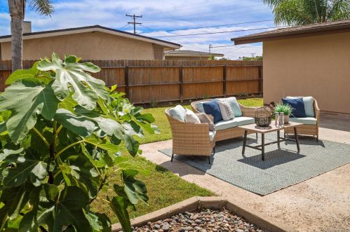 4551 Mount La Platta Pl, San Diego CA 92117-3045 exterior