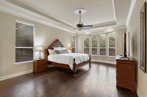 2209 Roadrunner Dr, Lewisville TX  75022-7885 exterior