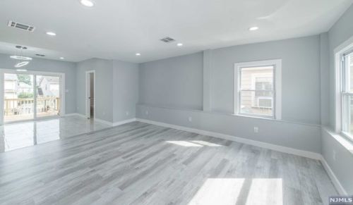 22 Harvard St, Nutley NJ  07110-3322 exterior