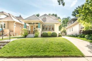 4214 Larkin St, Milwaukee WI  53211-1558 exterior