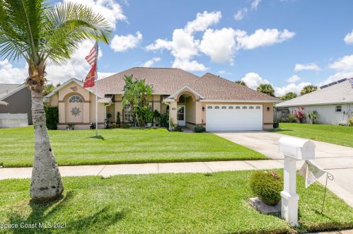 1939 Fabien Cir, Melbourne, FL 32940-6782