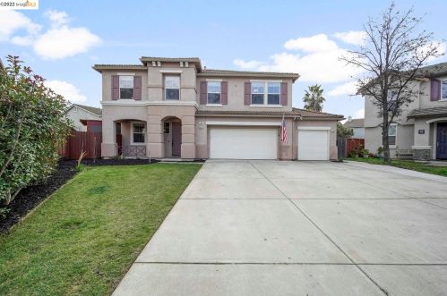 20 Henry Ct, Oakley, CA 94561-2768