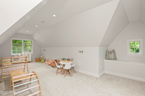 14 Tyler Ln, Riverside CT  06878-1815 exterior