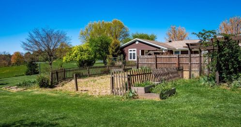 2306 Wesley Chapel Rd, Zanesville OH  43701-9334 exterior